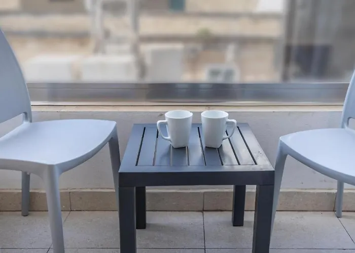 Cozy In The Heart Of Paceville - Olo Living By Sf Homes 4* Saint Julian's